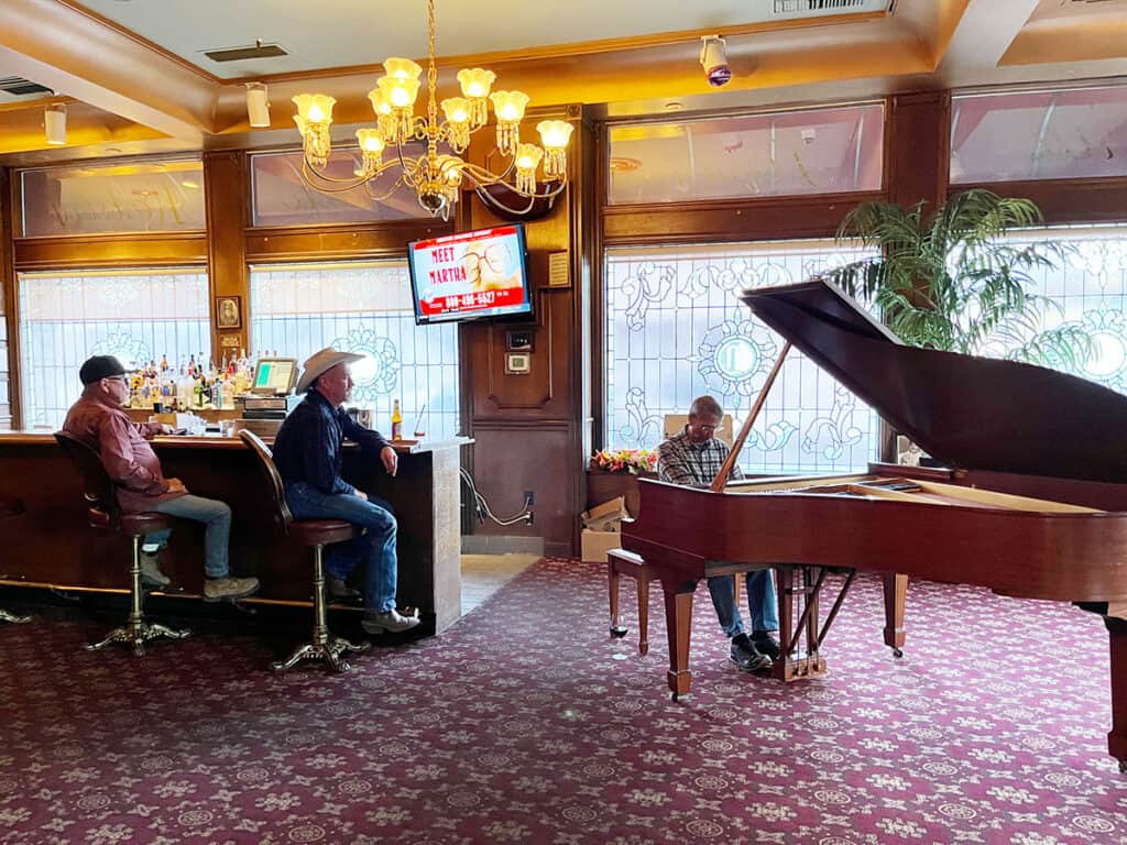 Le piano-bar de l'hôtel Mizpah