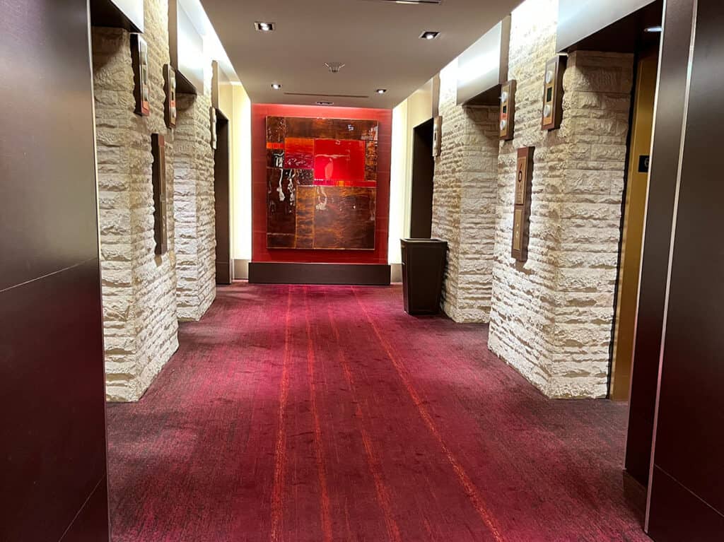 Le hall d'entrée du Red Rock Resort vers notre chambre
