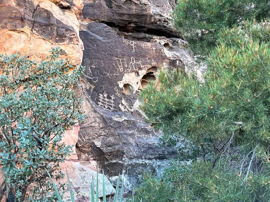 Pétroglyphes sur les murs Red Rock Canyon
